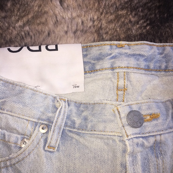 BDG dolphin hem lace shorts - Picture 7 of 7